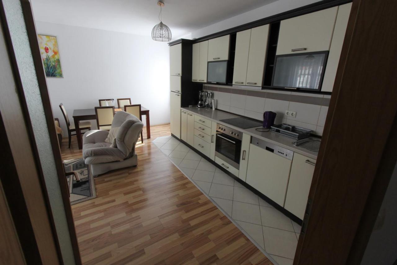 Kasumi Apartment プリシュティナ エクステリア 写真